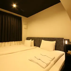 *** ホテル トラッド リプレイ 日本